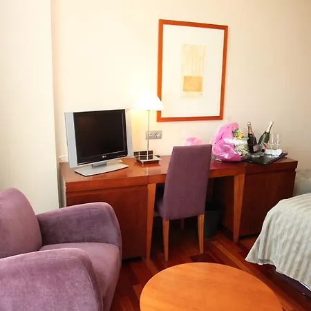 Hotel Urh Palacio De Oriol 4*
