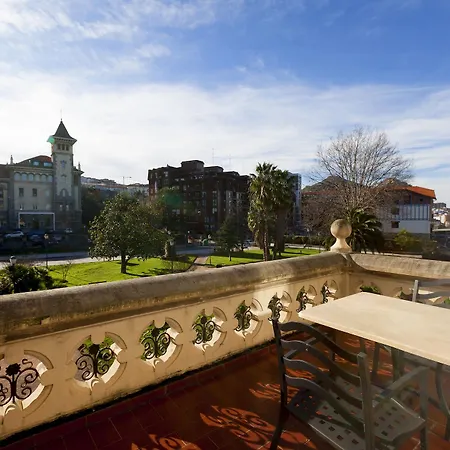 Urh Palacio De Oriol Santurtzi