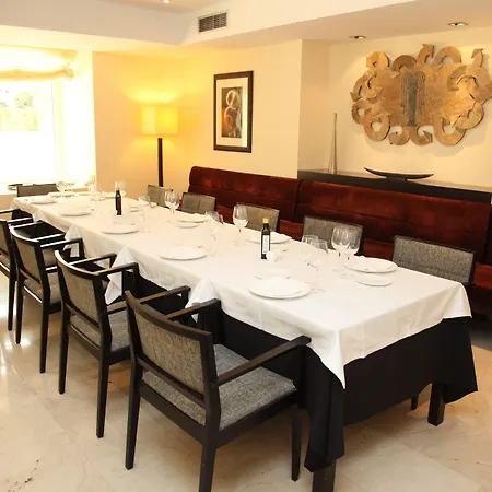 Hotel Urh Palacio De Oriol 4*