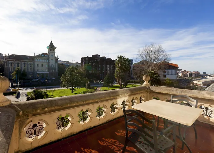 Urh Palacio De Oriol Santurtzi