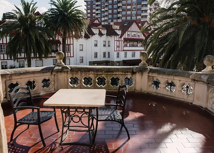 Hotel Urh Palacio De Oriol 4*